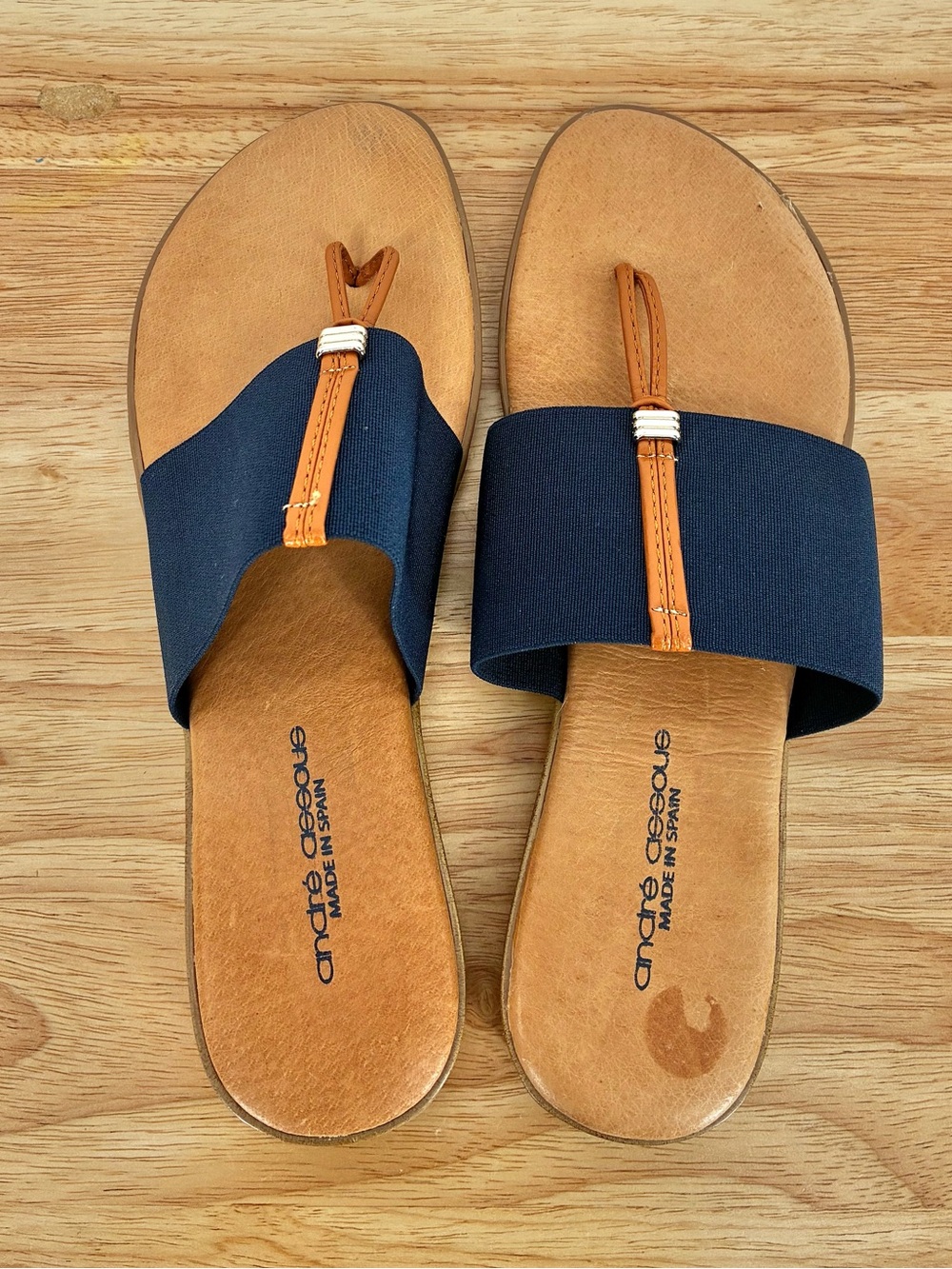 Andre Assous Nice Navy Elastic Stretch Thong Slide Sandals 7